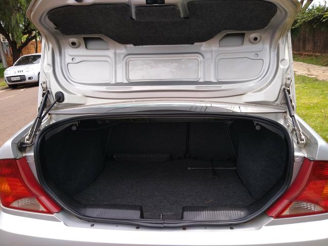 Focus sedan guia 2001 - Foto 5