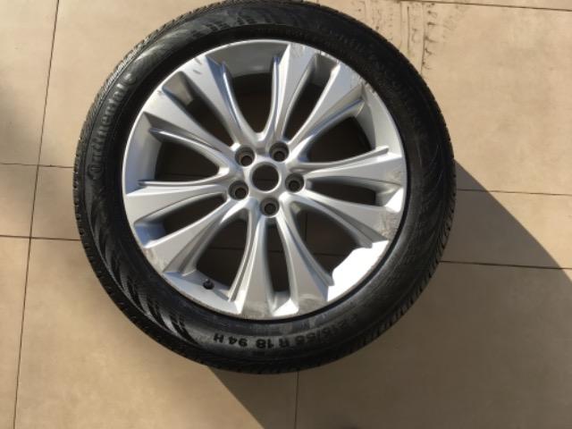 Roda Avulsa Tracker Aro 18 + Pneu Continental Pm215/55 R18 - Foto 2