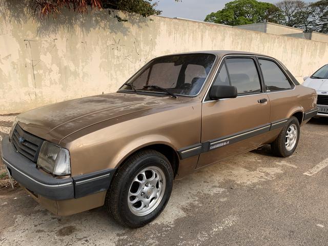 Vendo chevette 87