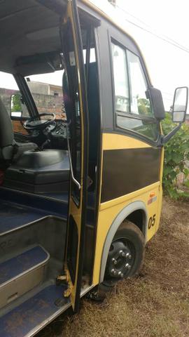 Vendo micro ônibus volare a8 LEIA O ANÚNCIO