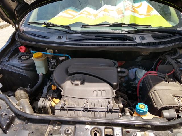 Vendo carro uno emplacado semi novo por 19.000