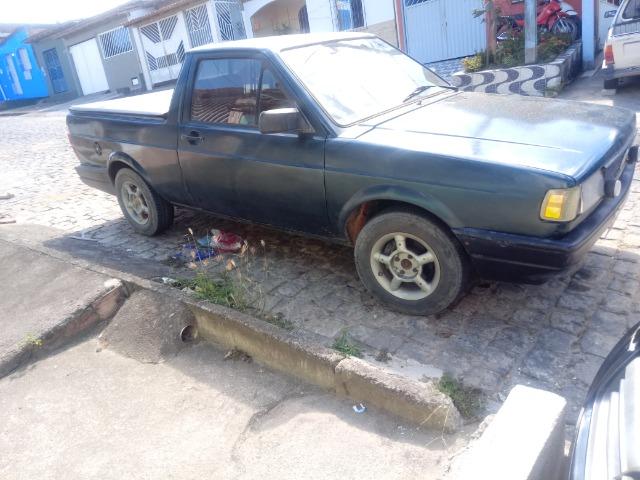 Vendo saveiro 96 td forrado com vidro trava e alarme - Foto 8