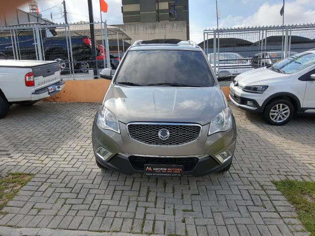 Korando 2.0 diesel aut 4x4 com teto
