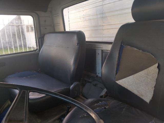 Somente venda - Caminhão VW 6.90 - 3/4 - baú ano 85 - R$ 30.000,00 - Foto 4