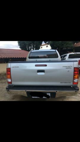 Hilux 2011 nova só andou em asfalto, IPVA e doc todo pago 2020 - Foto 3