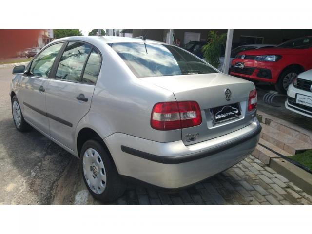 Volkswagen Polo Sedan 1.6 Mi Total Flex 8V 4P - Foto 5