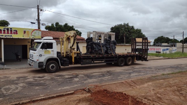 Bobcat retro,miniescavadeira ,escavadeira caminhões  - Foto 6