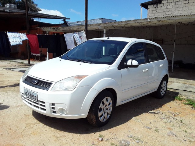 FIESTA 1.0 COMPLETO ANO 2008