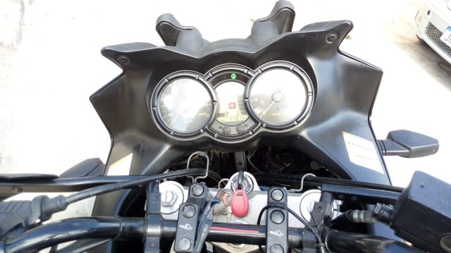 SUZUKI V-STRON 650