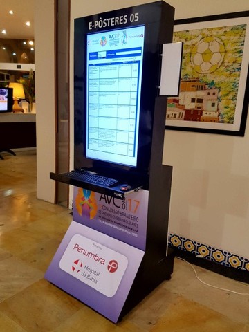 locação de totem E-pôster para eventos