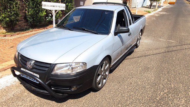 SAVEIRO G4 CROSSOVER  MOSCA BRANCA 