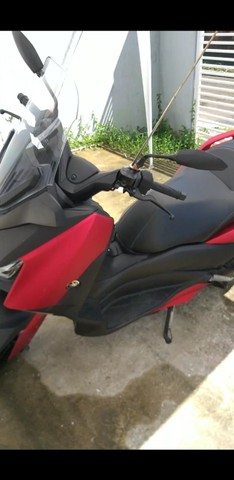 MOTO SCOOTER XMAX 250