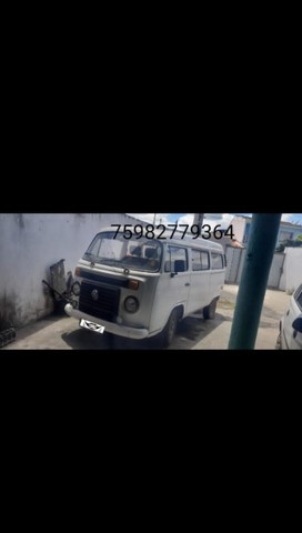 KOMBI EM ÓTIMO ESTADO DE CONSERVAÇÃO