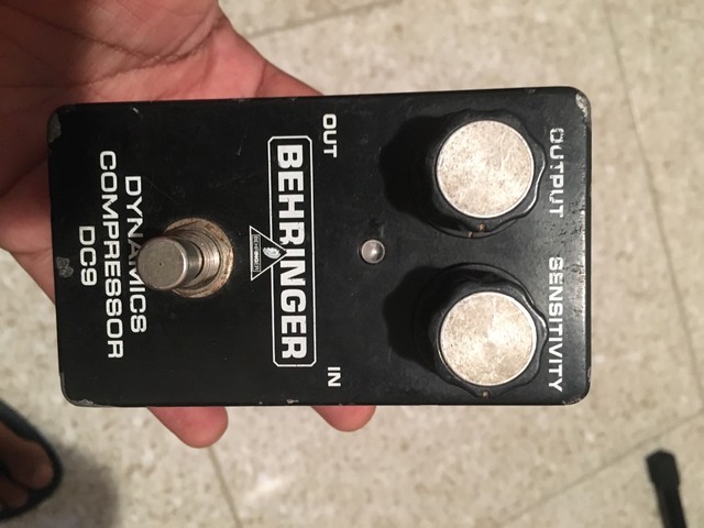 Pedal Compressor Behringer Dynamics Compressor DC-9 - Instrumentos