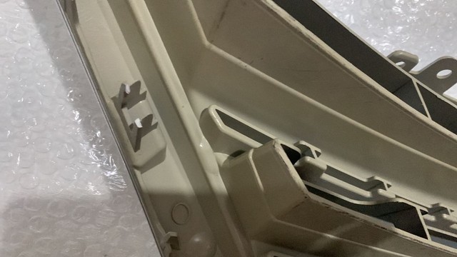 Grade Frontal Nissan Versa 2013 c/det #2 - Foto 5