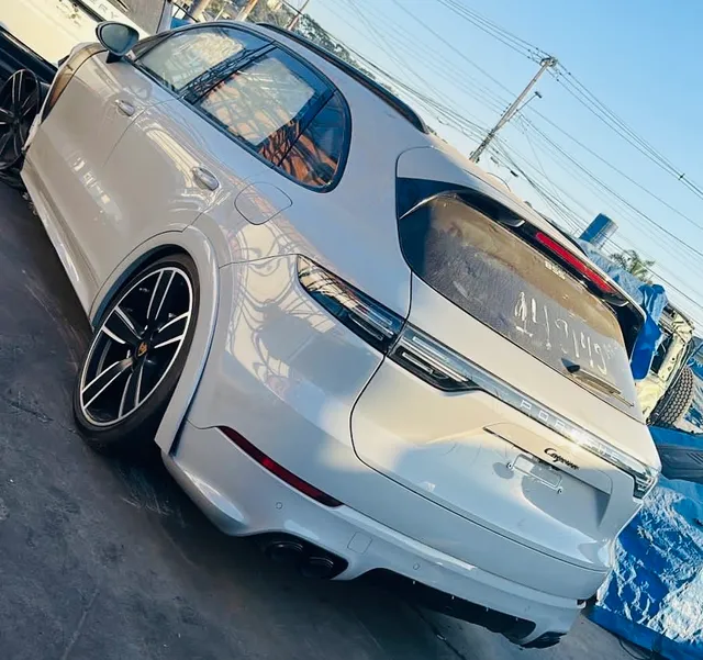 SUCATA PORSCHE CAYENNE HYBRID 2021/2021 GASOLINA/ELÉTRICO