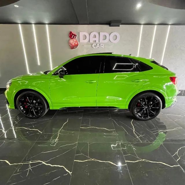 AUDI RS Q8, COR VERDE JAVA. A - SHIFT CAR Veículos