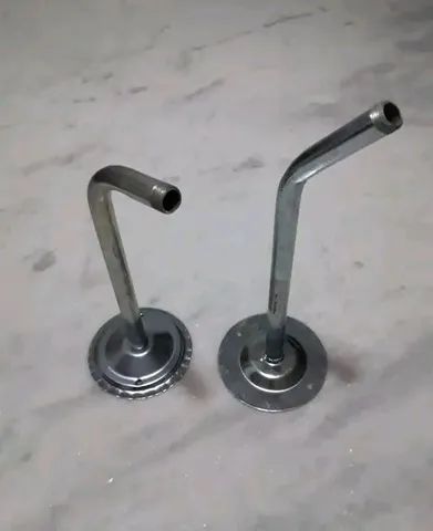 Braço de alumínio curvo para luminárias. - Foto 5