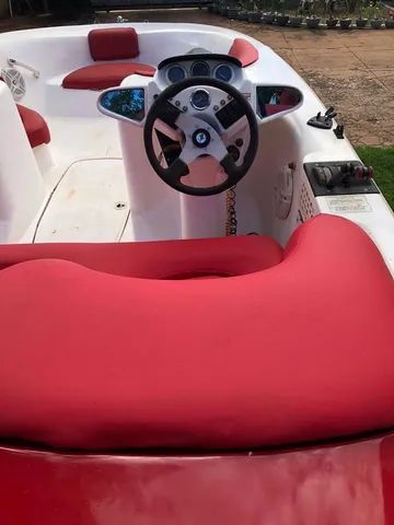 OPORTUNIDADE! VENDO OU TROCO LANCHA JET BOAT POTÊNCIA 175HP MARCA MERCURY