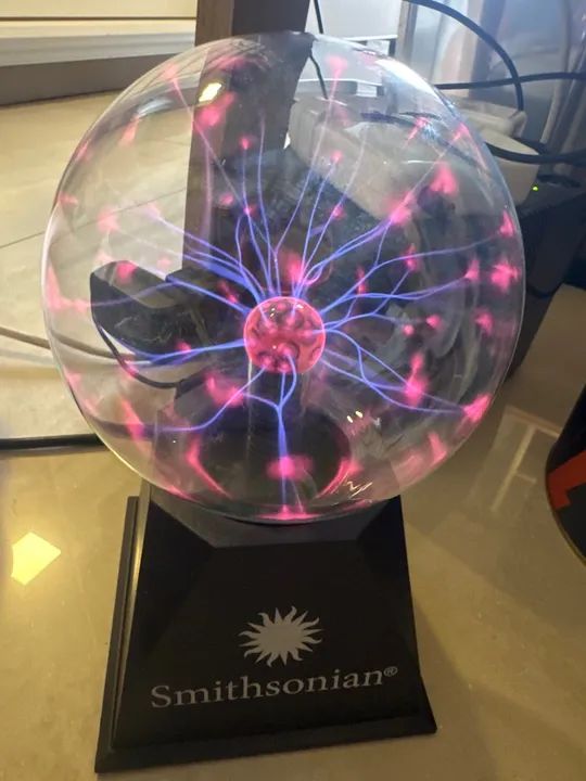 Vendo Luminária Plasma Instituto Smithsonian importada