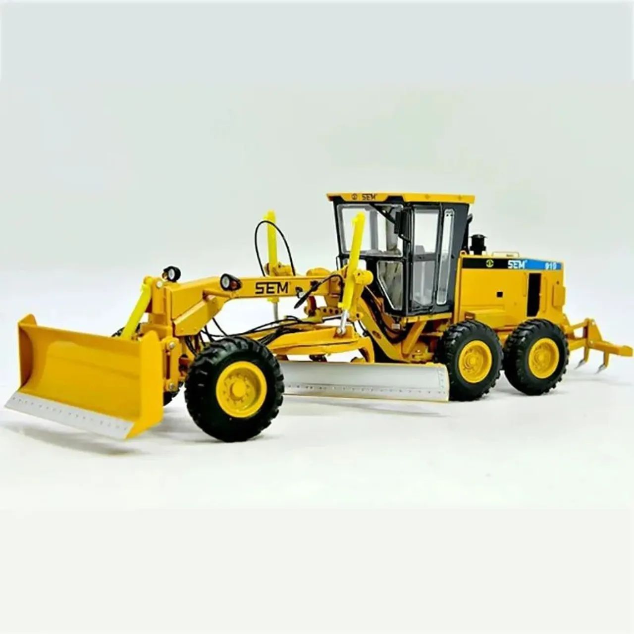 Motoniveladora SEM919 1:35 da Caterpillar  - Foto 4