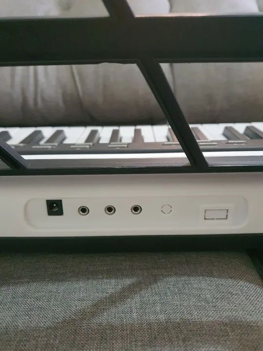 Teclado novo SEM CAPA em Samambaia (Aceito cartão) - Foto 6