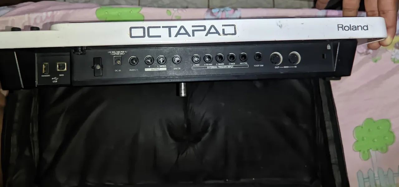 Vendo octapad Roland Spd30 Spd-30 Wh Branco Percussão - Foto 2