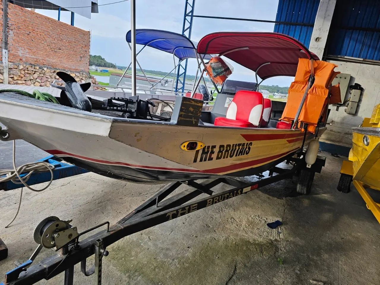 Lancha com Motor Mercury telefone: * - Foto 7