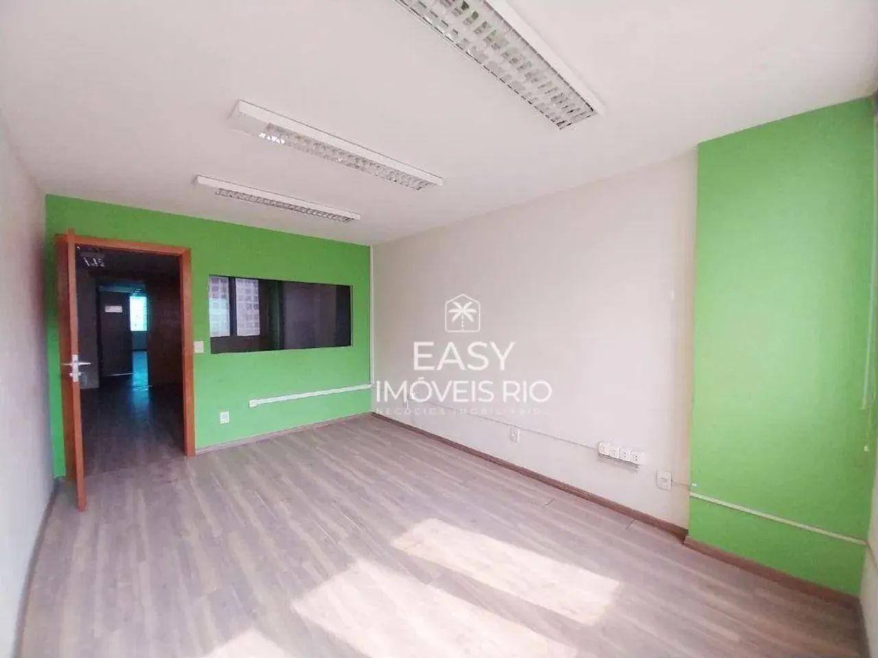 Av. RIO BRANCO! SALA COMERCIAL, andar ALTO, elevador PRIVATIVO, à venda, 211 m² por R$ 470