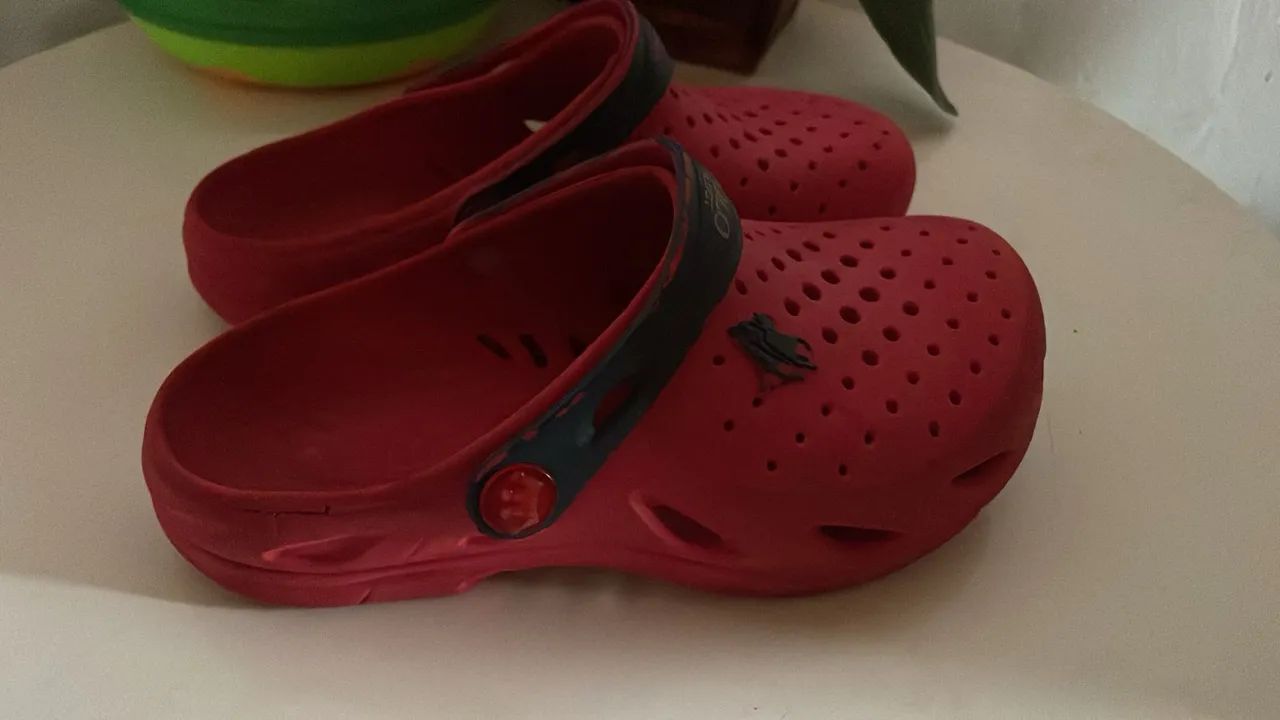 CROCS Polo Vermelhos 32 - Foto 2