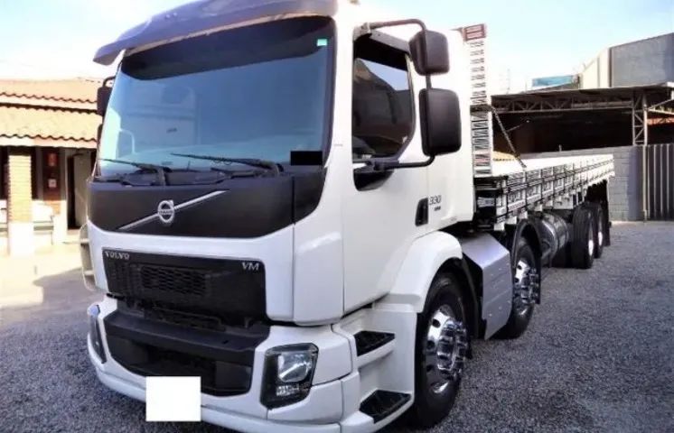 Volvo VM 330 Carroceria  - Foto 11