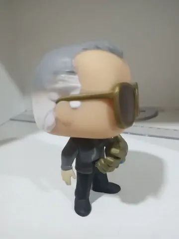 Funko Pop Stan Lee com Manopla do Infinito - Foto 2