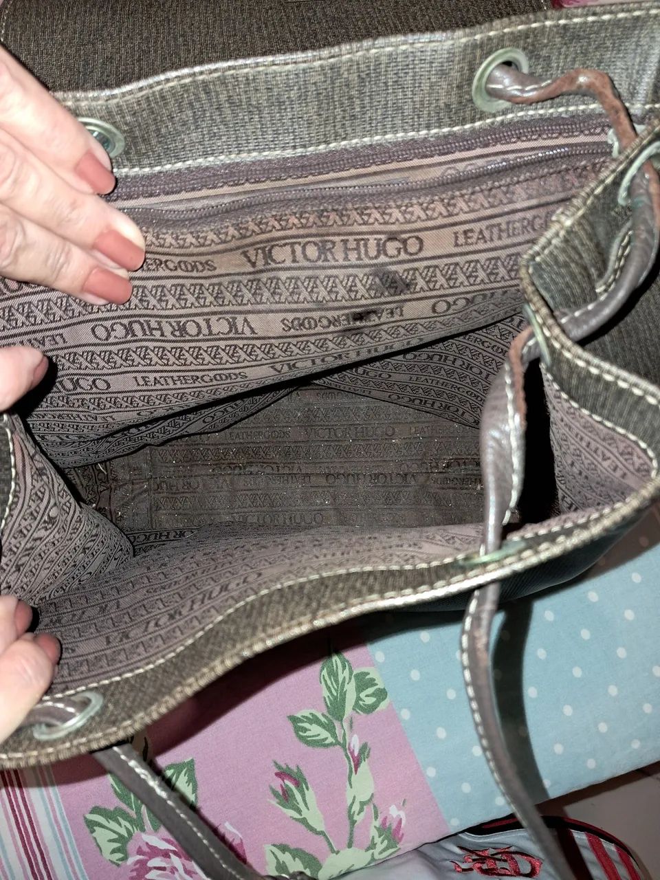 Mochila/Bolsa  Victor Hugo Marrom - Foto 4
