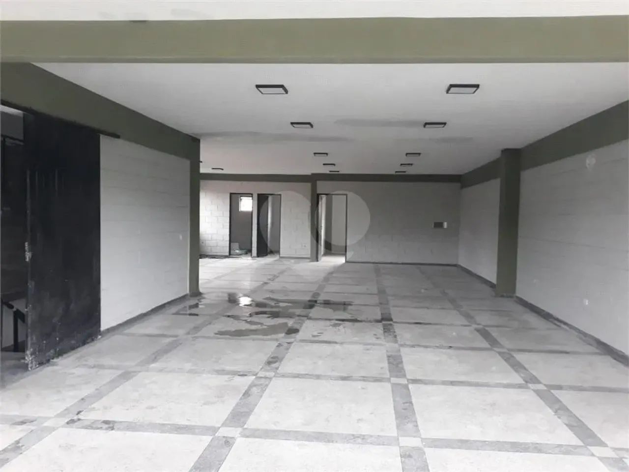 Salão Comercial para locação em Jardim Villaça - SP