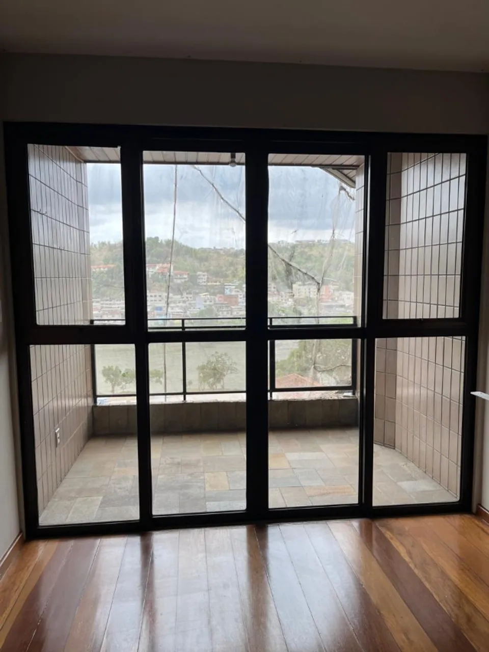 Apartamento para alugar no centro de Barra Mansa de 3 quartos