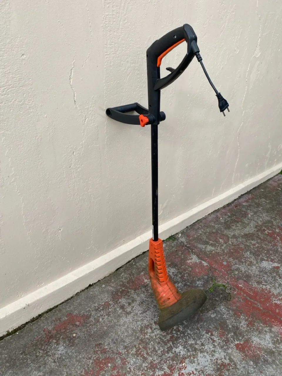 Roçadeira Elétrica - Usada