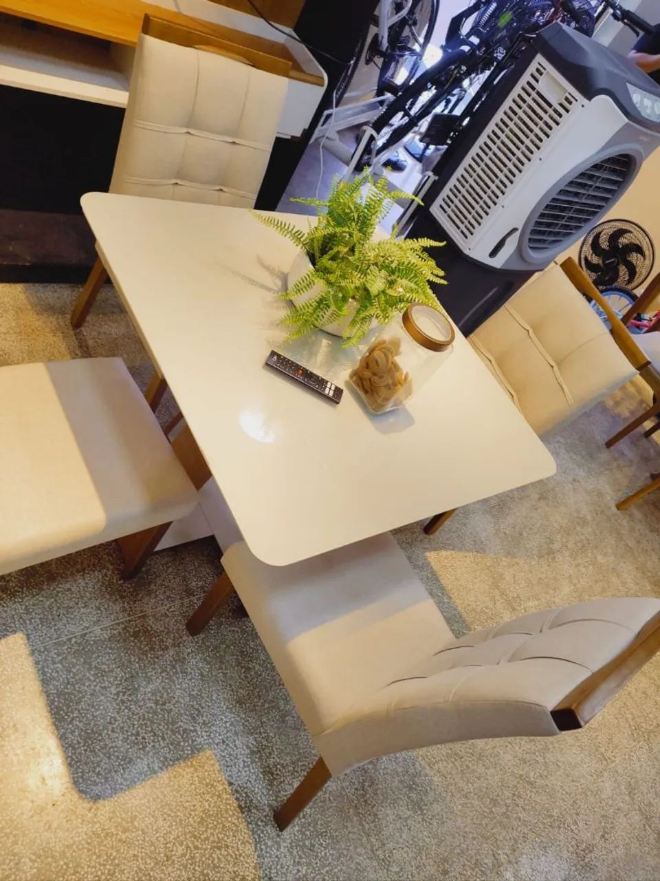 CONJUNTO MESA GRÉCIA COM 4 CADEIRAS ISABELLE.  - Foto 4