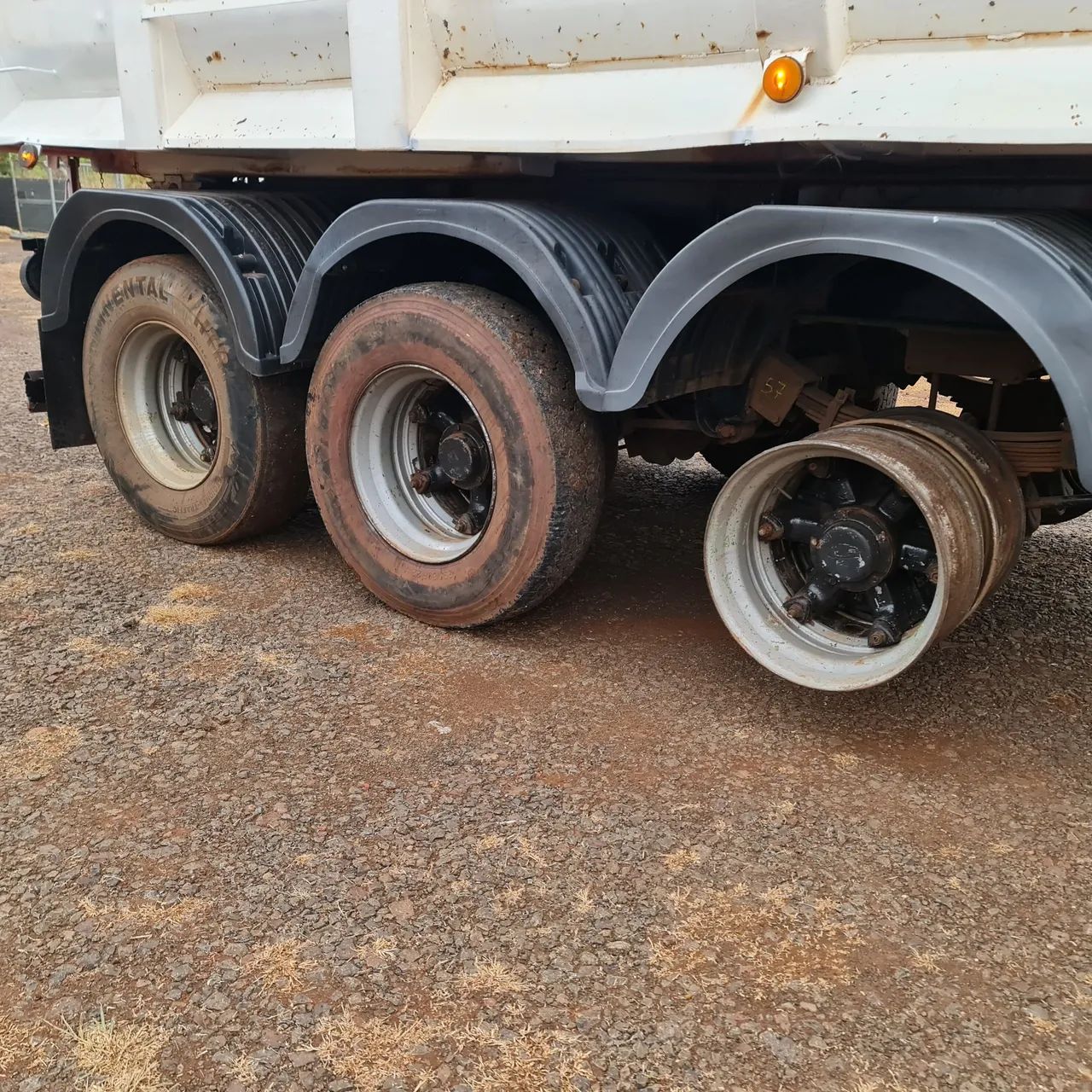 Caçamba basculante Guerra 40 mtos - Foto 5