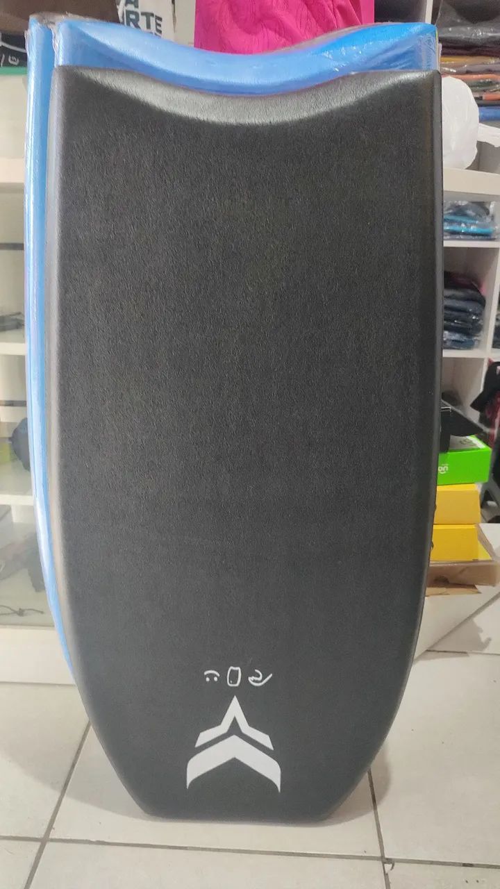 Body board - FNX (PP) Pro model 40" Nunca usada