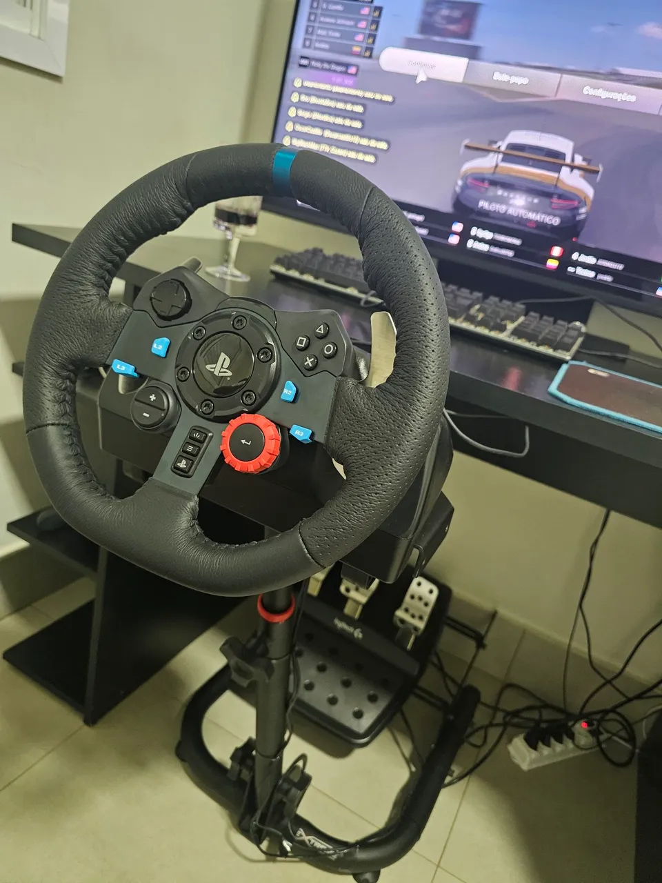 Volante Logitech G920 para Playstation e PC+ cockpit