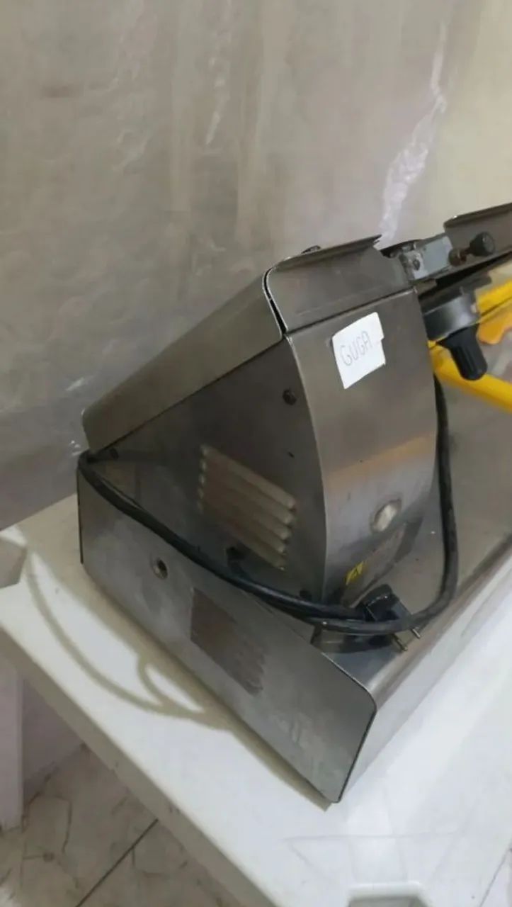 Vendo Máquina de Fatiar Automática Bermaq 127 - Foto 2