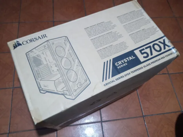 Corsair Caixa Vazia do Gabinete 570x Gigante, Bom Estado
