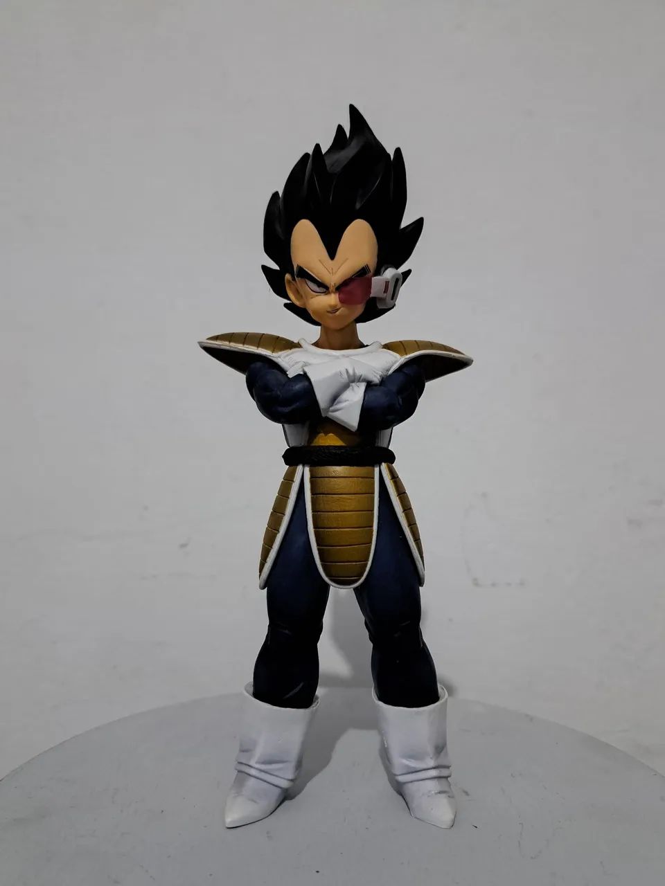 Boneco Védita 24cm 