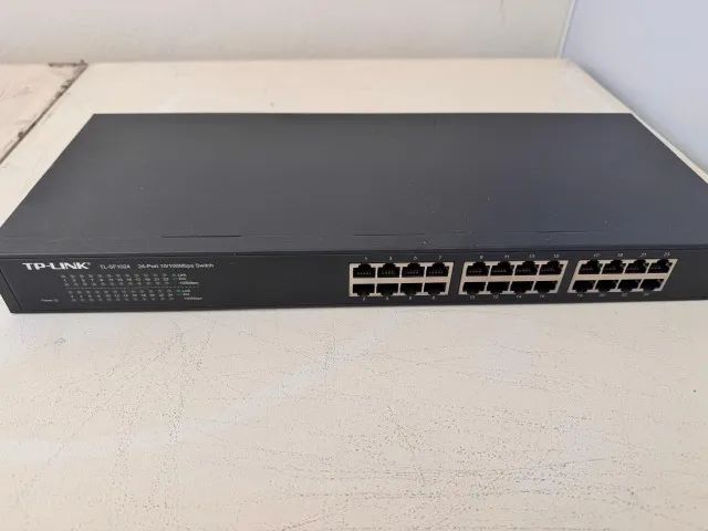 Switch Ethernet 24 PORTAS