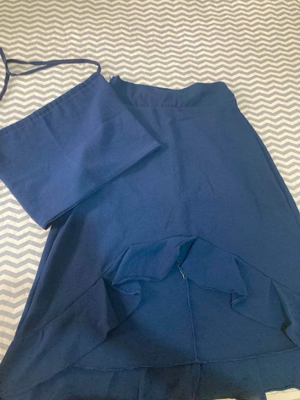 Conjunto de saia e top azul P Desapegos