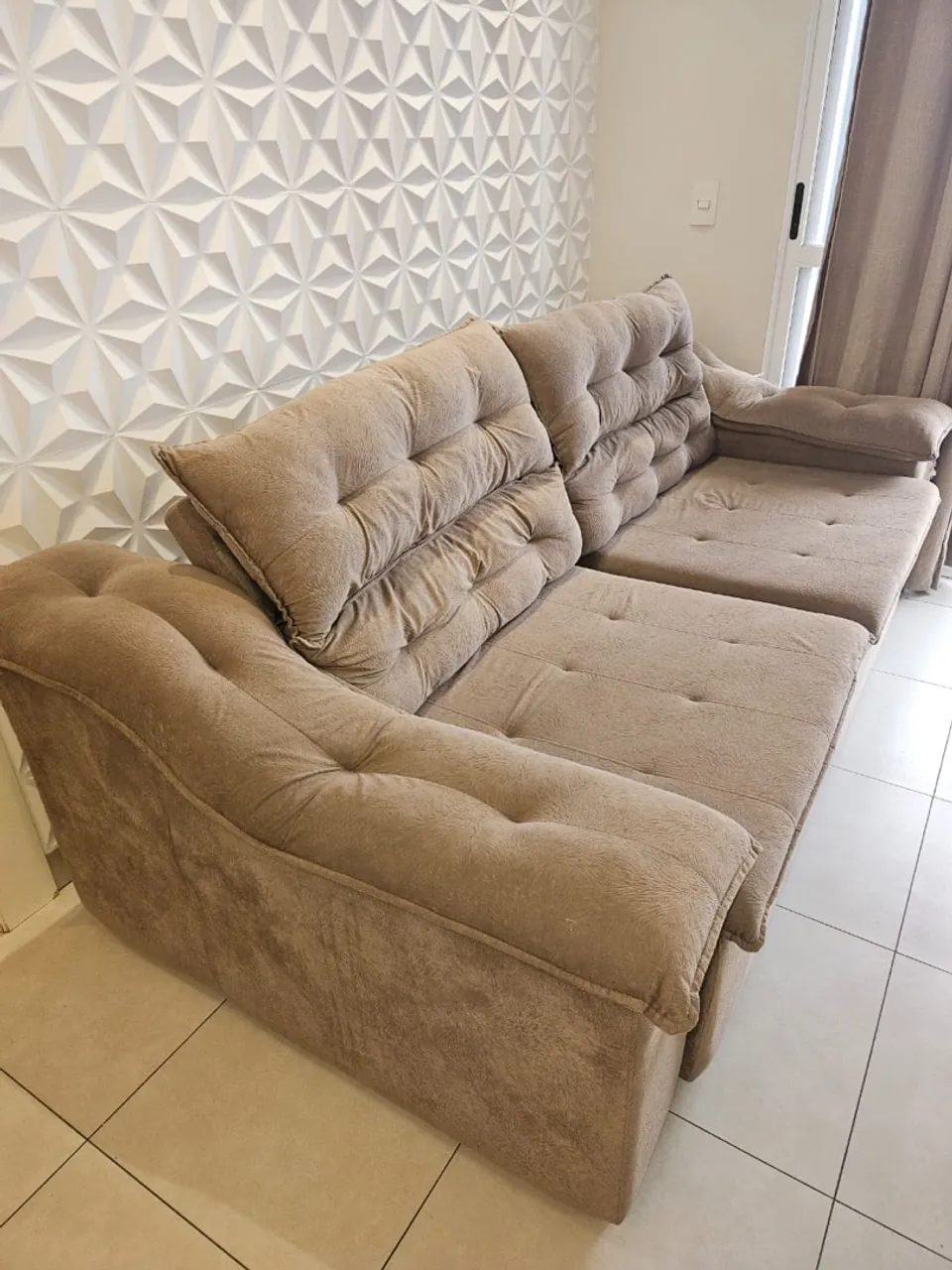 Sofá aconchegante e elegante