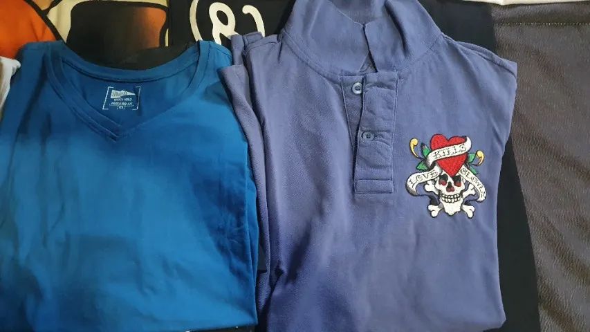 Lote de Camisas e Camisetas - Foto 2
