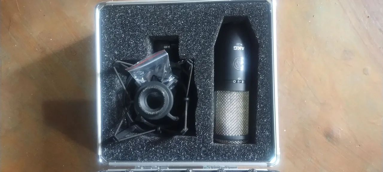 Microfone AKG p420 - Foto 4