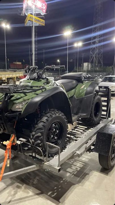 Honda 2013 420cc , nota fiscal original e chave reserva . E com reboque 