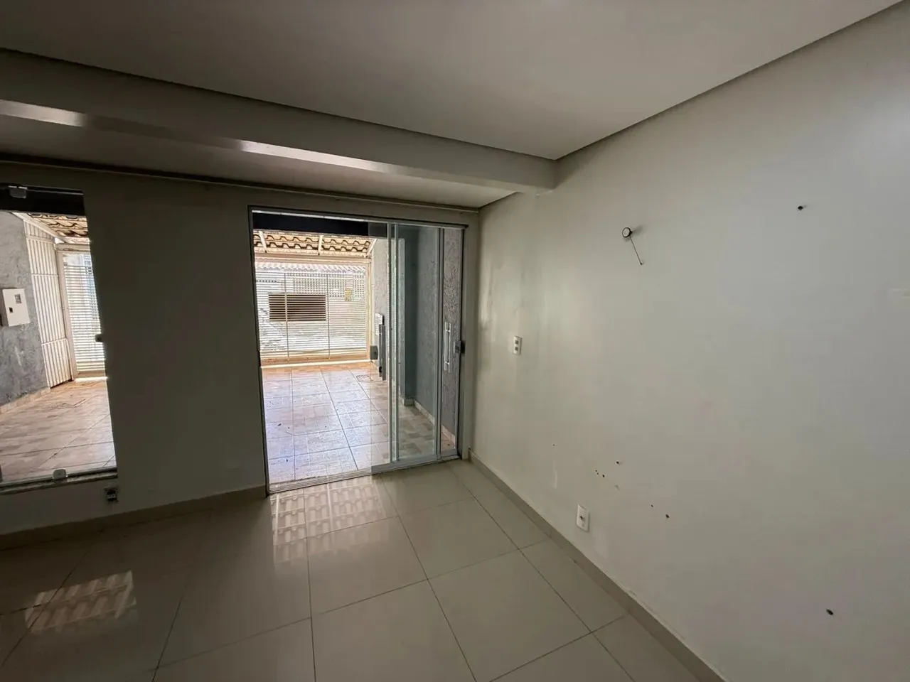 Sobrado para Venda em Brasília, Riacho Fundo I, 3 dormitórios, 1 suíte, 3 banheiros, 2 vag